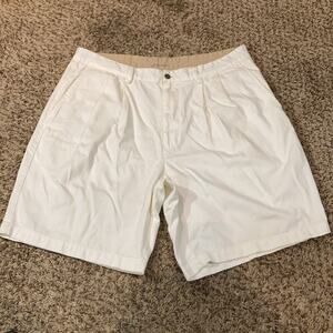 St. John’s Bay Cream Men Short Pants Size 38